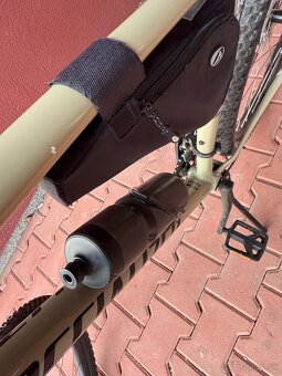specialized - 8