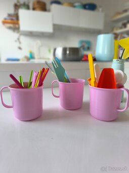 nerozbitné hrnčeky ružové Tupperware 3set - 8