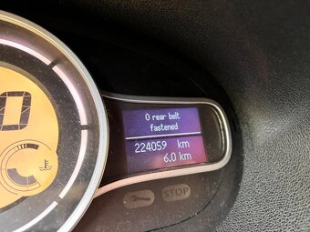 Renault Megane 3 Grandtour 1.5 dci 78kW r.v. 08/2010 - 8