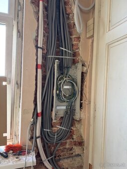 Hodinovy manzel ,prerabky,rekonstrukcie bytov,obklady dlazby - 8