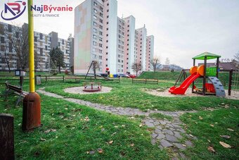 PREDAJ - Garsónka 21 m2 na sídlisku Roveň - 8