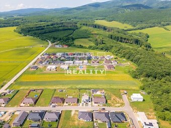 Moderný kvalitný 4-izbový rodinný dom v Trenčianskom... - 8