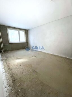 Na predaj: 4-izbový byt s možnosťou dokončenia rekonštrukcie - 8