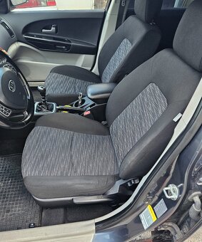 KIA c´eed 1.6 CRDi combi 84kW - nafta - 8