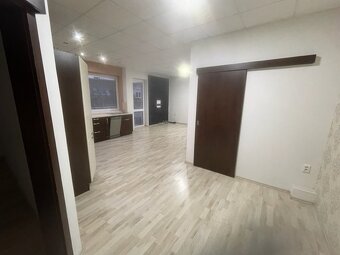 Dlhodobý prenájom apartmánu v centre mesta Zvolen - 8