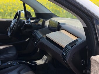 BMW i3 60Ah+REX STREŠNÉ Full Výbava - 8