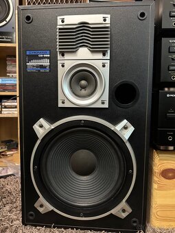 Pioneer - 8