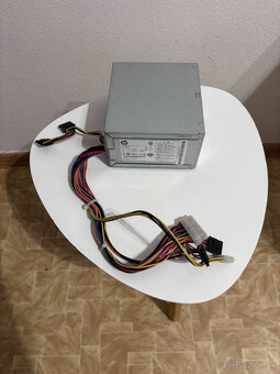 Predám použitý zdroj do počítača HP 7100 CMT - 8