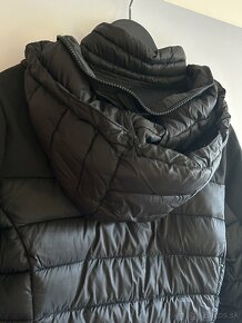 ŠPORTOVÁ VETROVKA  zn.VOLCANO č.M - 8