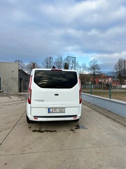 Ford Tourneo Custom - 8