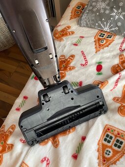 Predám tyčový vysávač Bosch Move 2in1 - 8