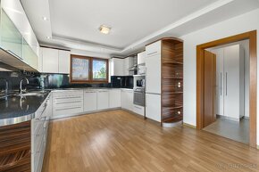 Na predaj | 5 izbový rodinný dom 140 m² s terasou - Tureň - 8