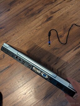 Dell Inspirion 9400 - 8