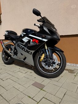 Suzuki GSX-R 600 - 8