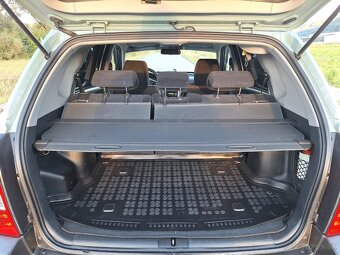 Hyundai Tucson 2.0 crdi 103kw 4x4 - 8