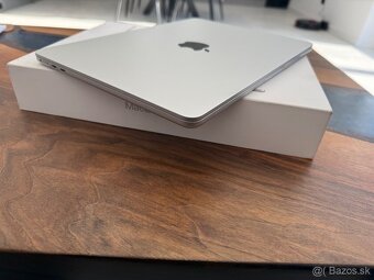 MacBook Air M4 13” 100% bateria 16/256gb - 8