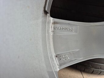 225/45R17 na diskoch Seat - 8