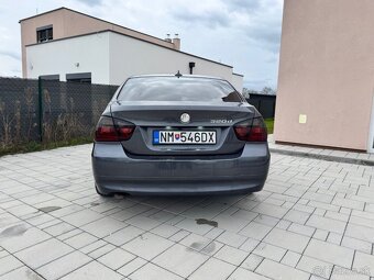 BMW 3 E90 320d 120kW - 8