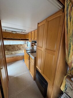 OBYTNY PRIVES KARAVAN KNAUS - 8