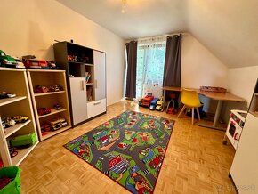 Rezervovaný - Predaj 5 izbového rodinného domu - 8