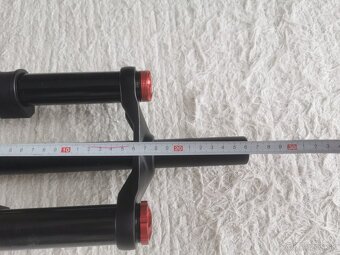 Dvojkorunka vidlica 29" zdvih 180mm podobna ako Boxxer - 8