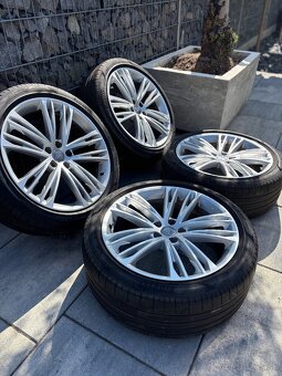 ✅ 5x112 r20 Audi original krasne disky - 8