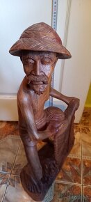 Drevená socha loviaci rybár - 8