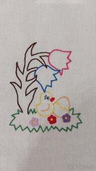 Veľkonočné dekorácie s vyšívaným obrúskom - 8