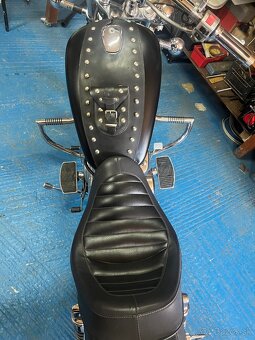 Suzuki Intruder VS800 GL - 8