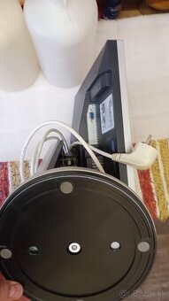 Predám LCD monitor Samsung 19" - 8