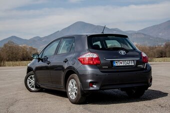 Toyota Auris - 8