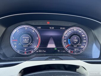 Volkswagen Passat B8 - 8
