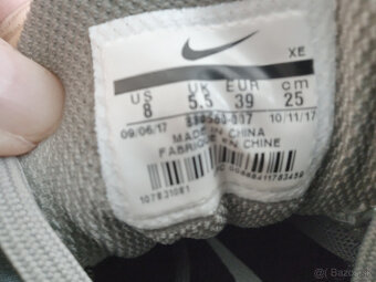 Damske bezecke tenisky NIKE ZOOM Pegasus 34. - 8