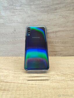 Samsung Galaxy A50 dual SIM - 128GB/4GB RAM - super stav a v - 8