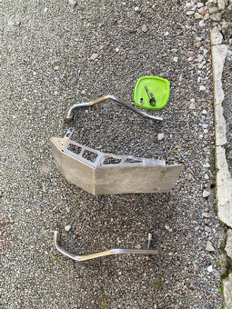 kryt motora a spodné padacie rámy a kryt chladiča KTM 690 - 8