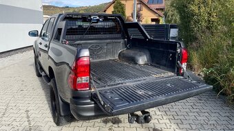 TOYOTA HILUX 2.4DI-D - PREDAJ AJ NA SPLÁTKY - 8