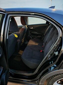 Honda Civic 2.2 i-DTEC - 8