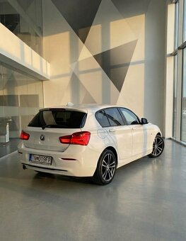 BMW rad 1 118i 2018 Sport line Shadow AT - 8