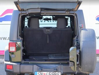 Jeep Wrangler 2.8 CRD Sport A/T - 8