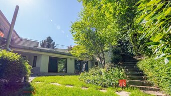 Exkluzívna mestská vila v lesnom prostredí s bazénom, saunou - 8