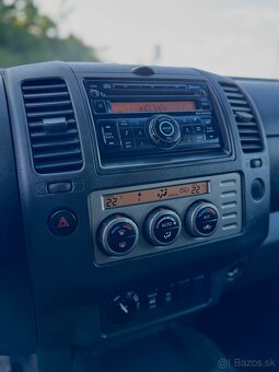 NISSAN NAVARA 2.5 dCi - 8