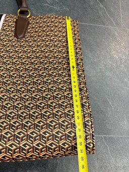 Kabelka Guess hnedá veľká - 8