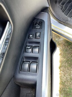 Mitsubishi Outlander ll, Outlander - 8
