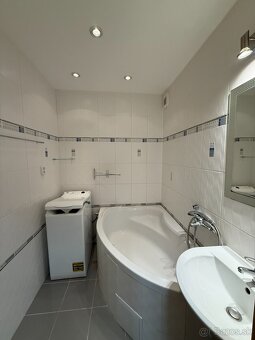 🏠 Na prenájom 2+1 byt v centre Galanty: 700 € / mesiac vrát - 8