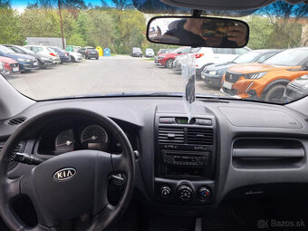 Predam Kia Sportage 4WD 2L benzin r2008 - 8