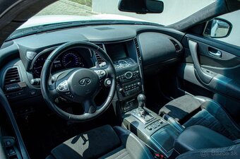 Infiniti FX Vettel by Brabus 309 kw 1 zo 150 - 8