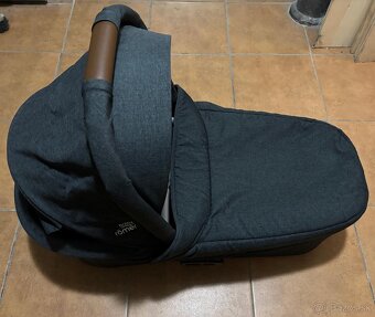 Britax Römer baby safe core v záruke + isofix /kočik BR - 8