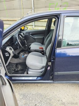 Ford FOCUS 1.8i benzín, výbava Ghia - 8