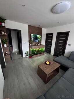 3 izbový kompletne zrekonštruovaný byt Valaská - 8