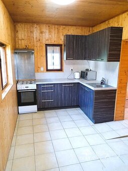Zrekonštruovaná murovaná chata na celoročné bývanie Môťová - - 8